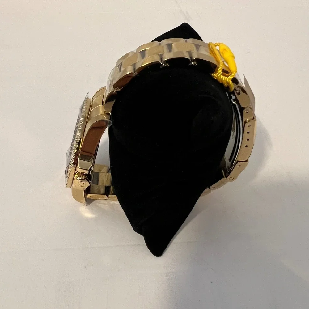 Invicta pro diver